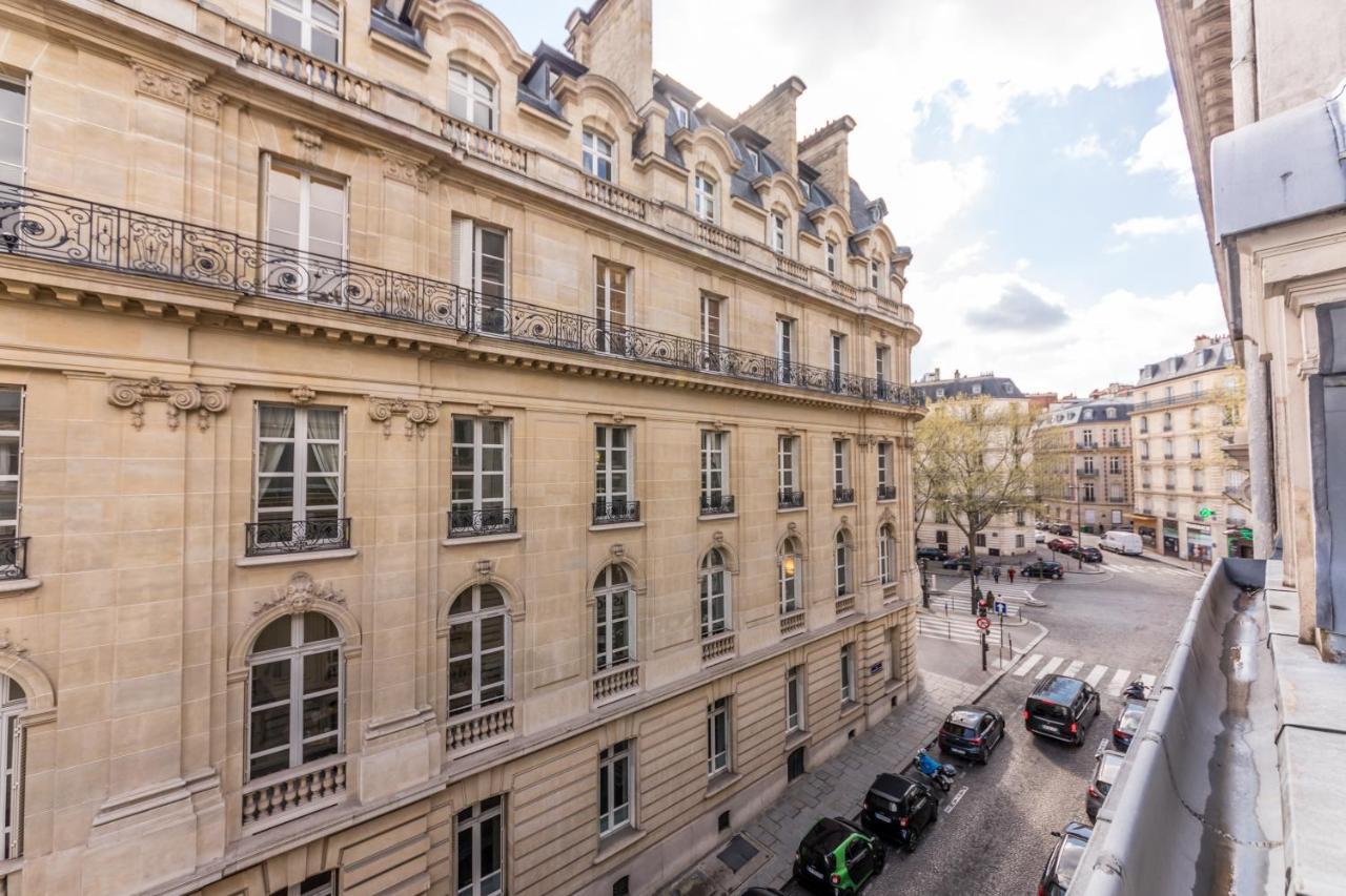 Ws Champs-Elysees - Colomb Paryż Zewnętrze zdjęcie